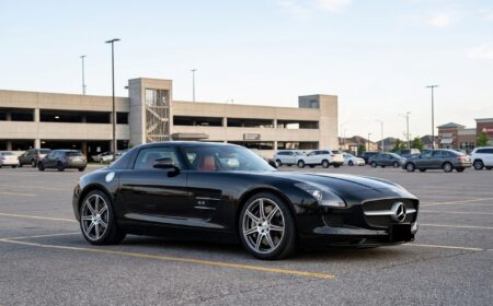 Mercedes-Benz SLS AMG