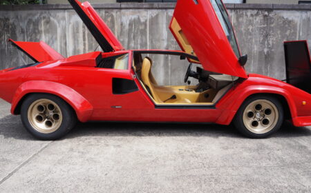 Lamborghini Countach LP400S